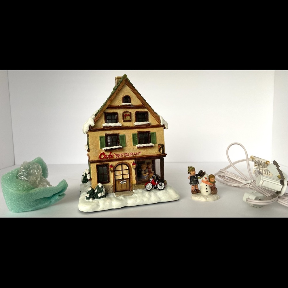 HAWTHORNE CHRISTMAS VILLAGE “RARE”- CUP OF CHEER CAFE - Picture 5 of 13